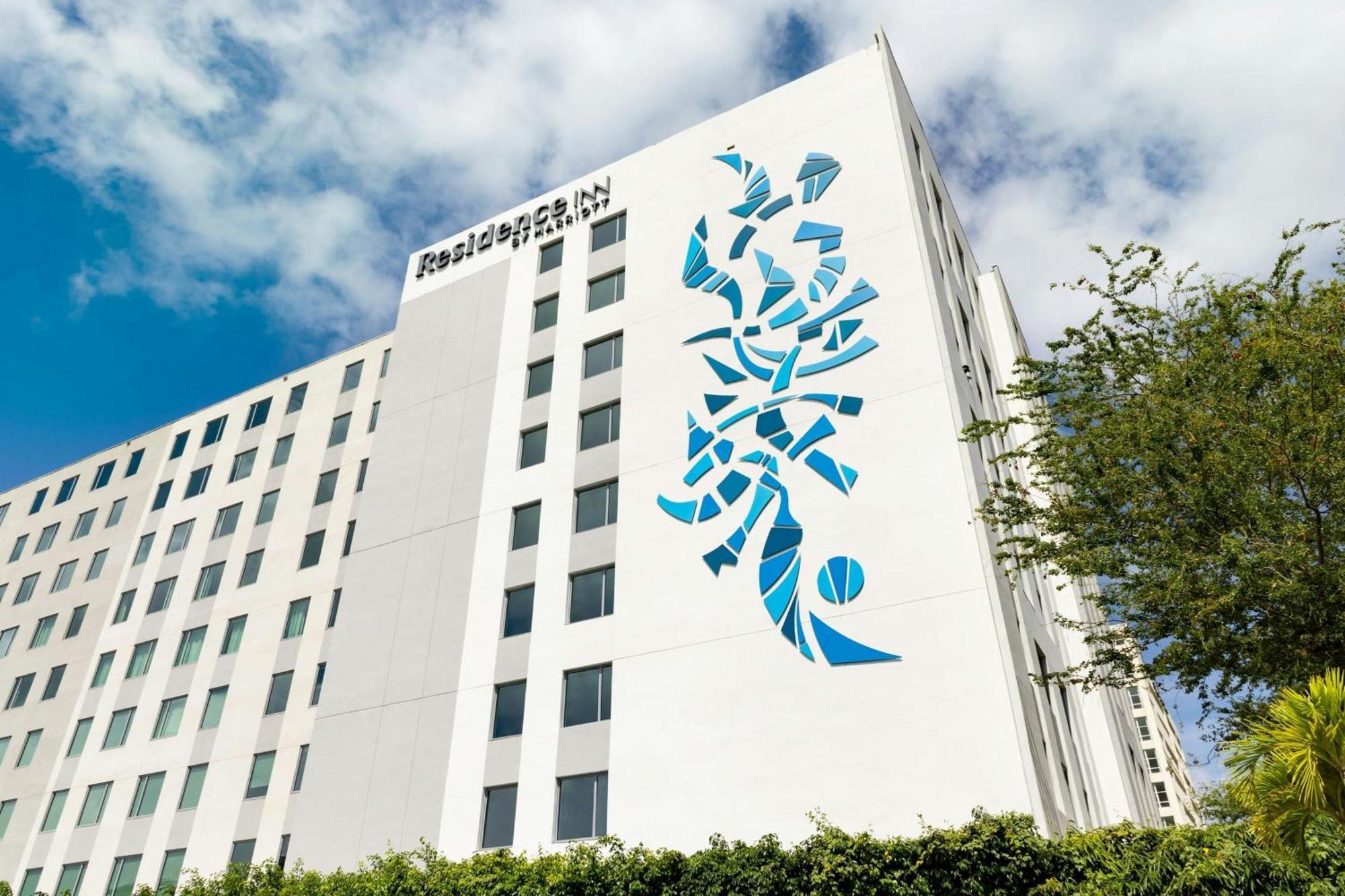 Residence Inn By Marriott San Juan Isla Verde מראה חיצוני תמונה